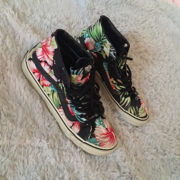 Vans Shoes - Flower Vans